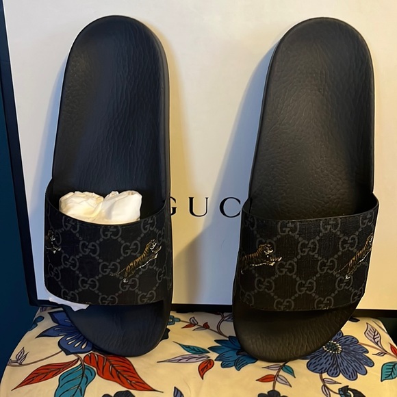 Gucci slides - Picture 1 of 6